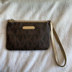 Michael Kors wristlet